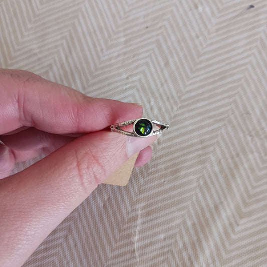 Green and Black Fashion Ring Size 5