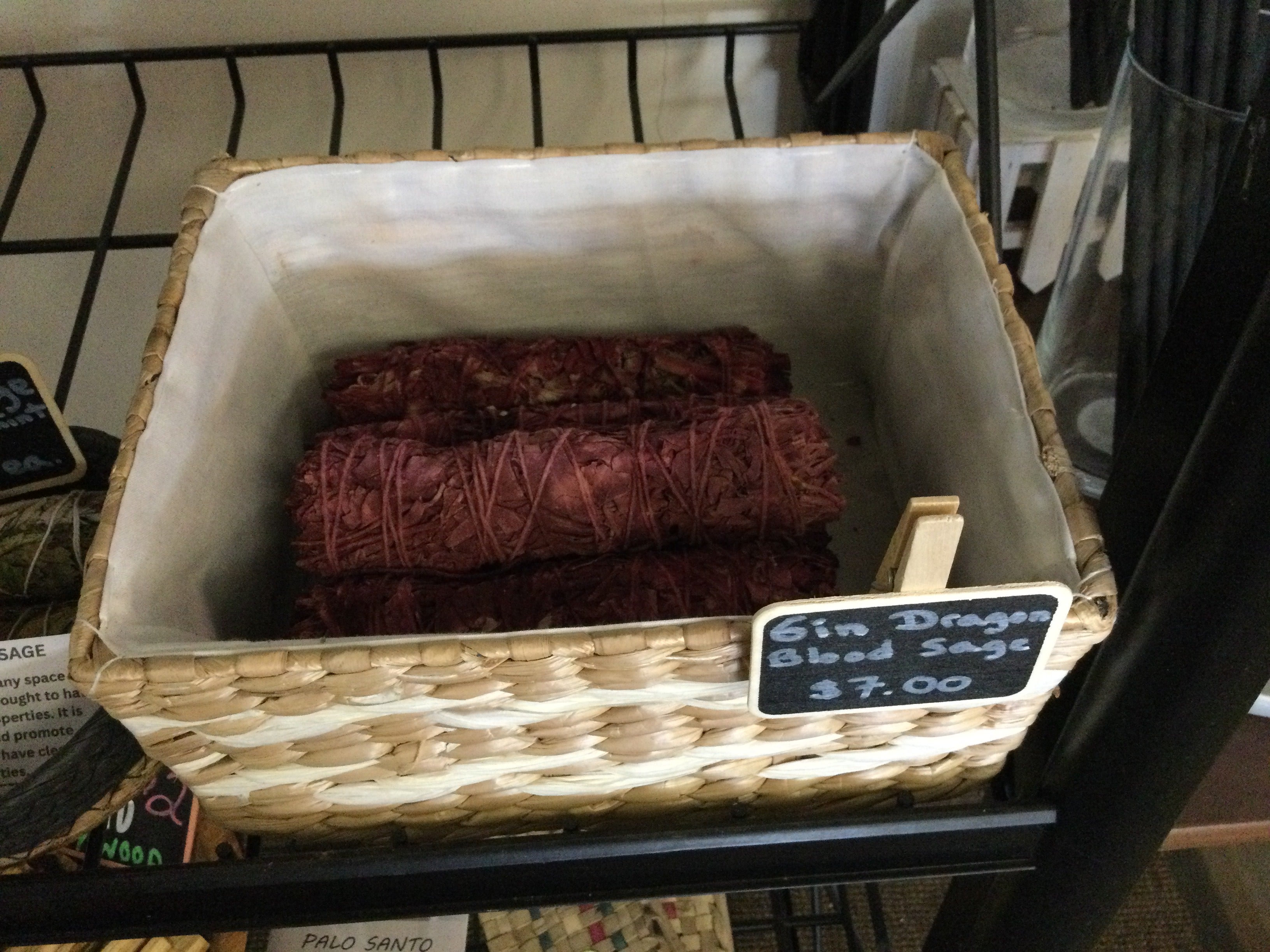 6in Dragon’s Blood Sage Bundle